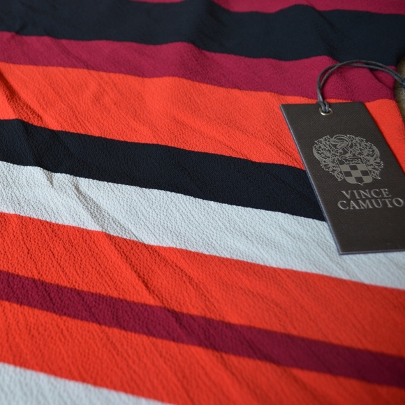 VINCE CAMUTO Mixed Media Dolman Top - Picture 5 of 5